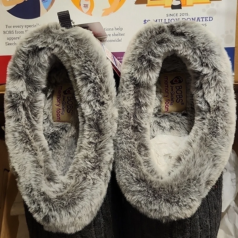 Skechers BOBS Keepsakes Ice Angel Charcoal Slippers Cable Knit Faux Fur 8.5 Wide - Picture 2 of 16